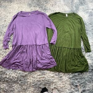 Zenana Premium Flowy Long-Sleeved Ruffled Bottom Blouses Women’s Size Small